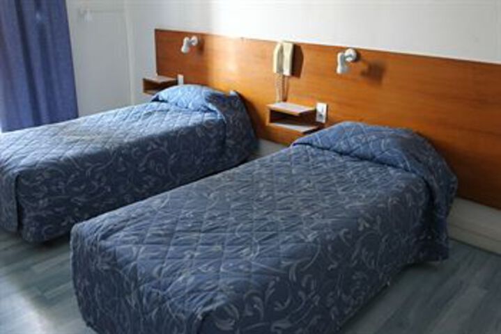 Room 3 of 9