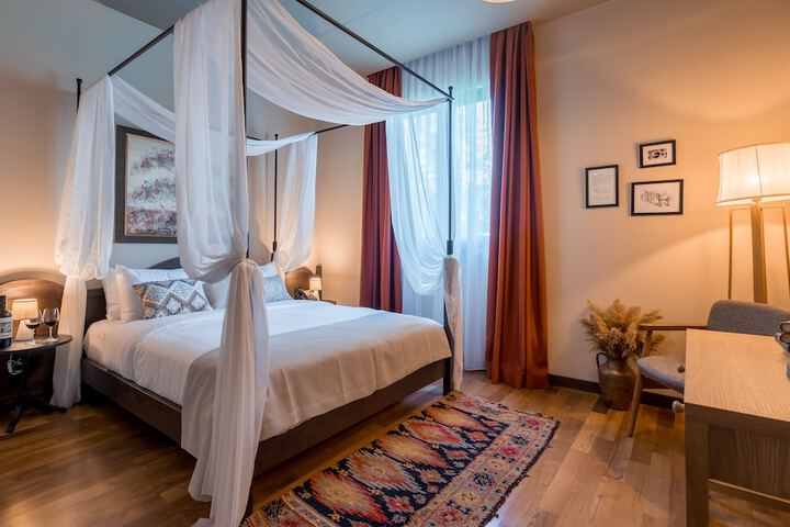 Room 28 of 51