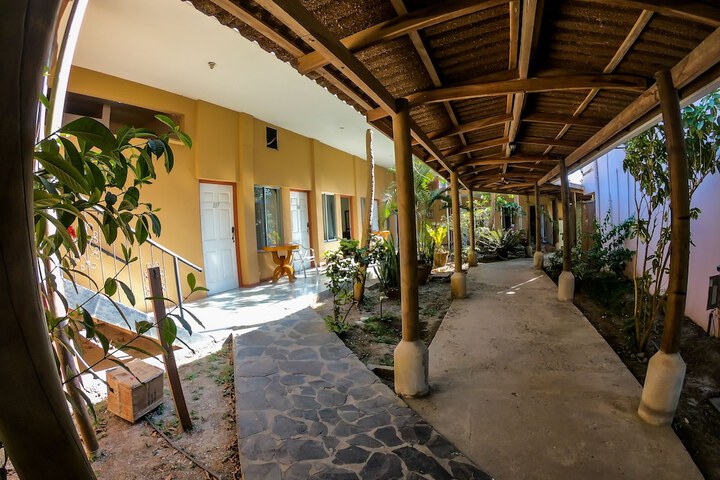 Room 8 of 19