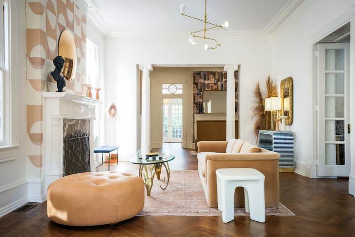 Hotel Interior 4 of 94