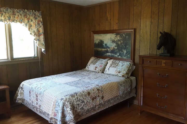 Room 9 of 63