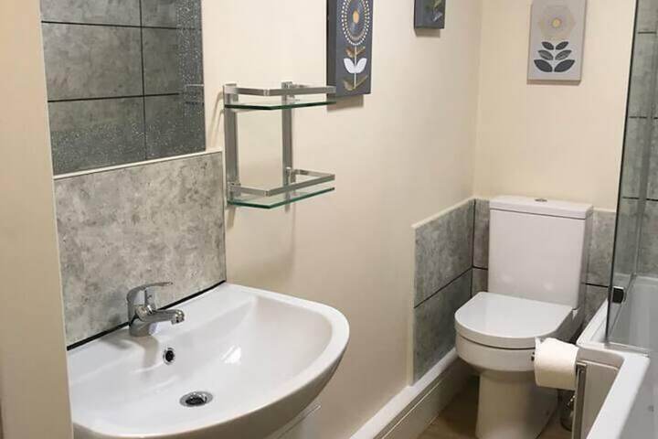 Room 14 of 27