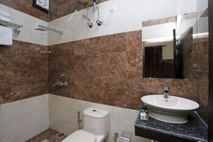 Room 3 of 23