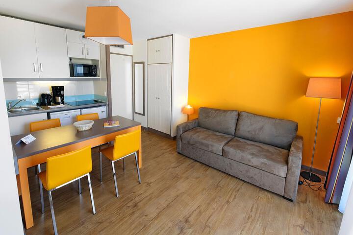 Room 4 of 14