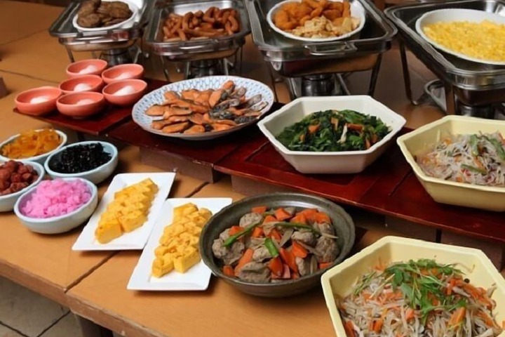 Dining Photos