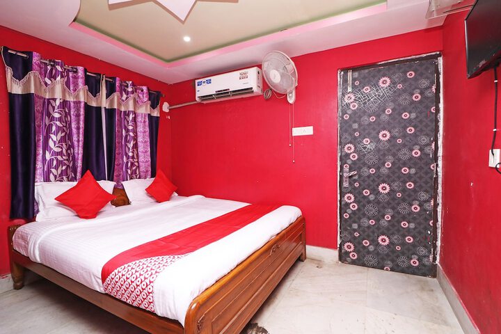 Room 10 of 30