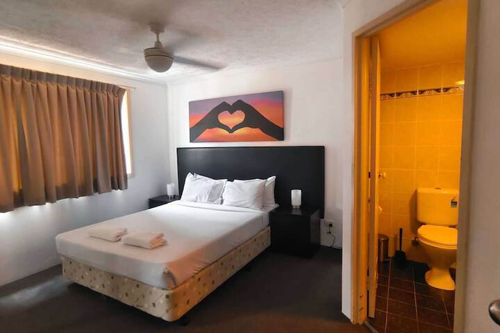 Room 7 of 37