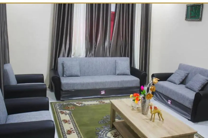 Room 4 of 11