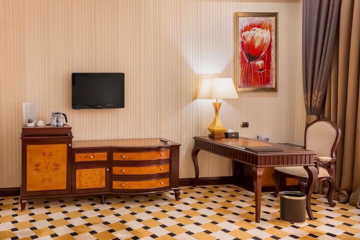 Room 29 of 137