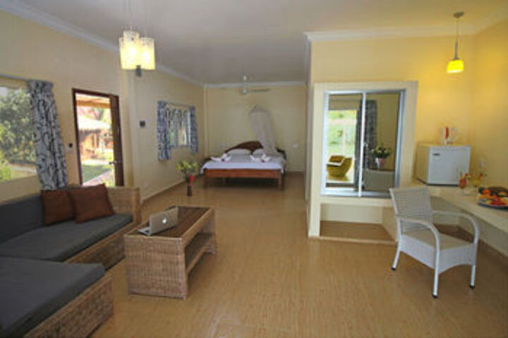 Room 33 of 51