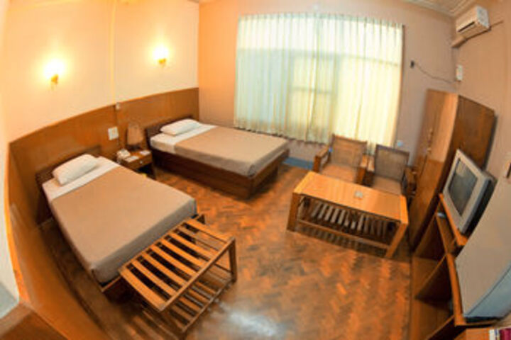 Room 21 of 40