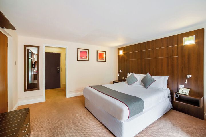 Room 45 of 94