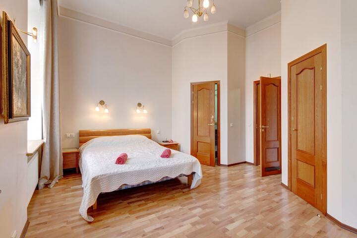 Room 5 of 34