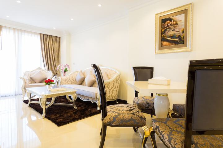 Room 21 of 52
