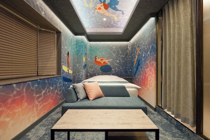 Room 11 of 26