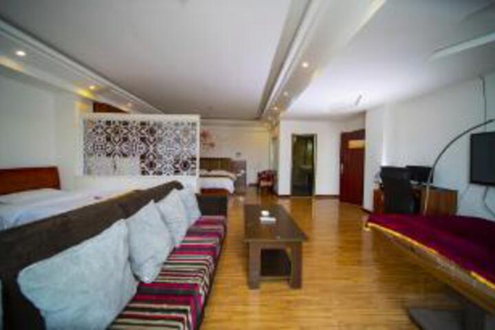 Room 18 of 20