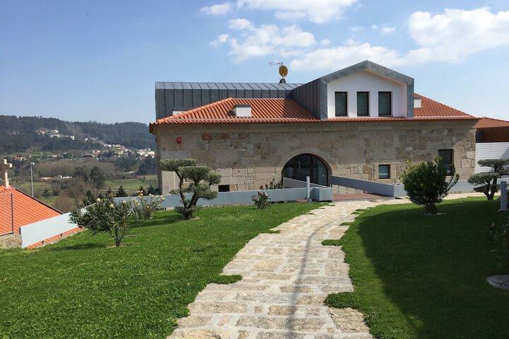 Hotel Exterior 60 of 73