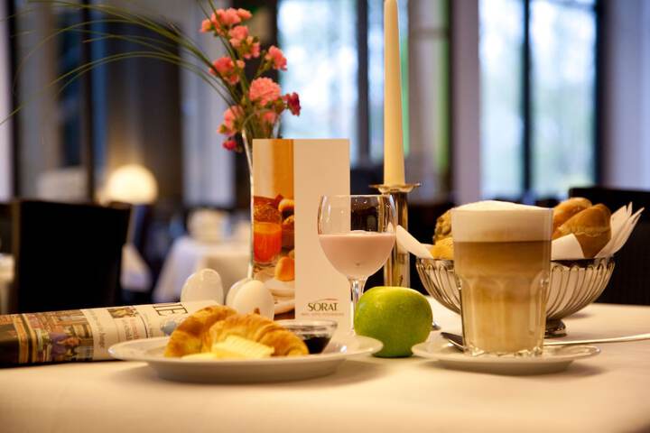 Breakfast/Coffee Service 43 of 75