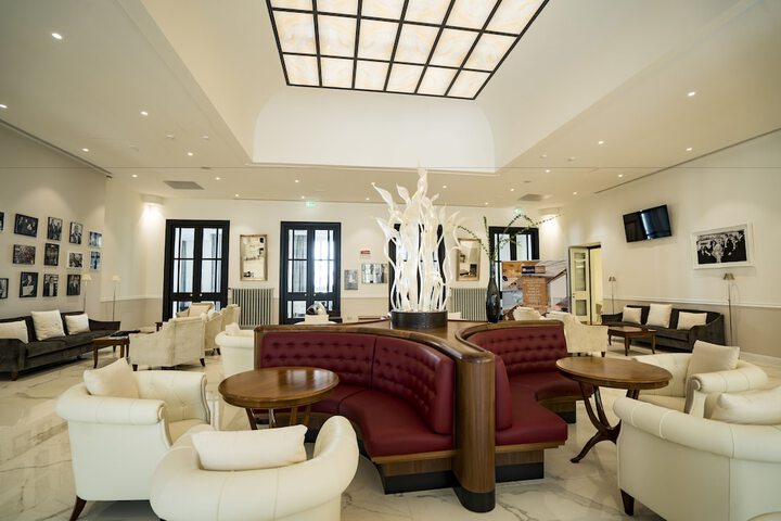 Hotel Interior 6 of 70