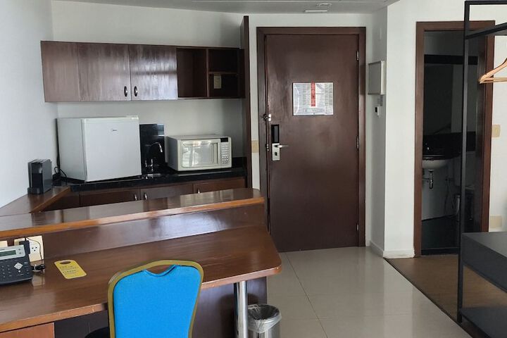 Room 43 of 105