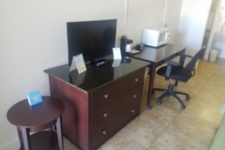 Room 7 of 51