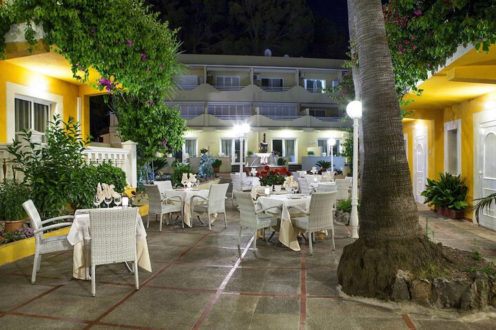Dining 89 of 114