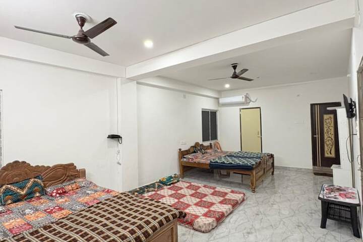 Deoghar Hotel shivay palace