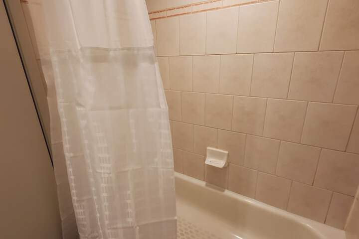 Room 9 of 13