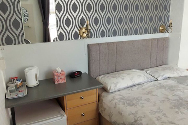 Room 11 of 49