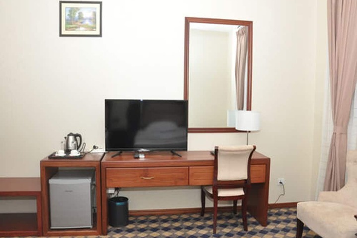 Room 42 of 51