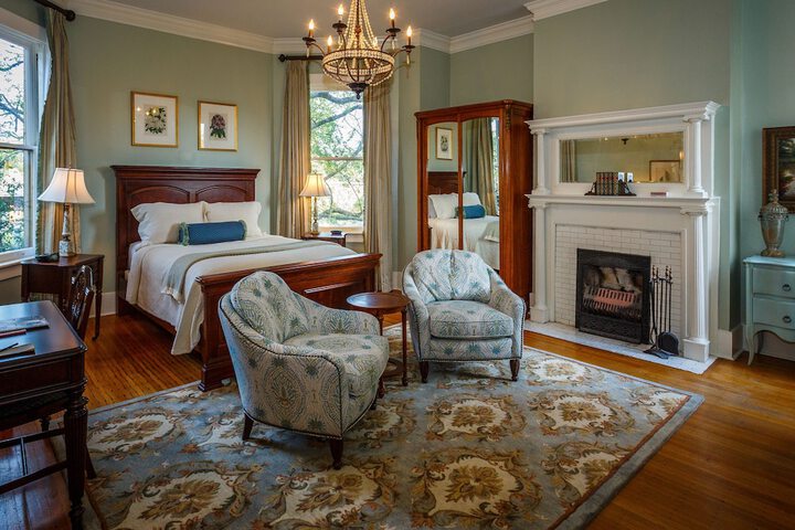 Room 21 of 158