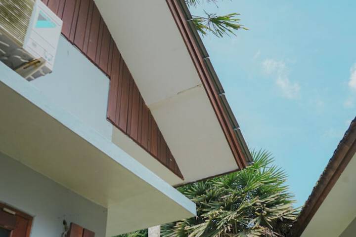 Hotel Exterior 155 of 188