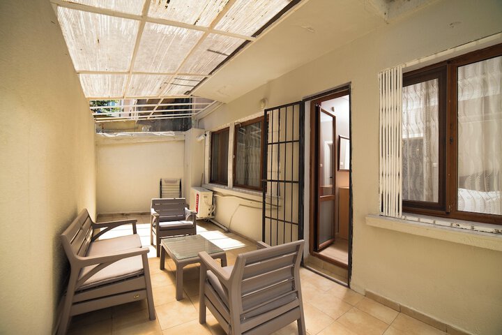 Terrace/Patio 81 of 106