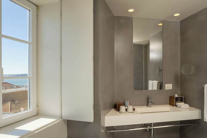 Bath Photo
