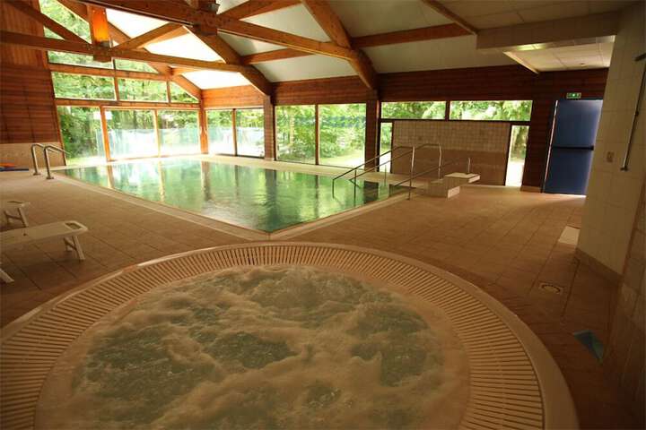 Pools & Facilities