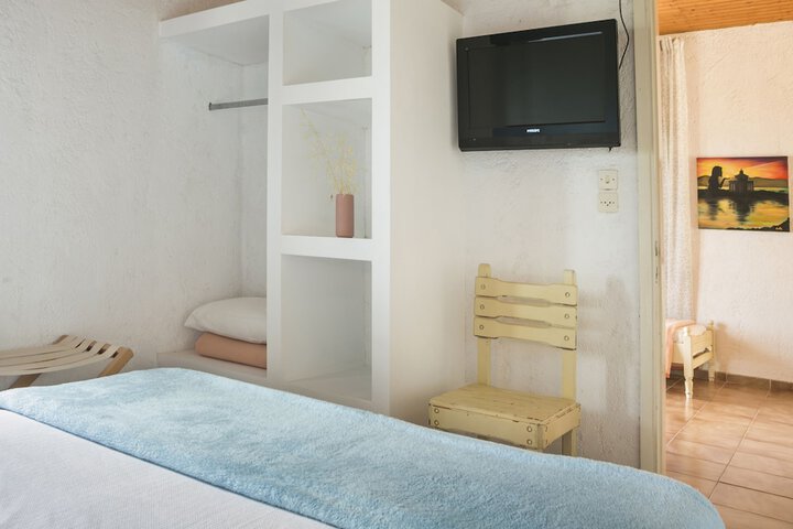Room 14 of 84