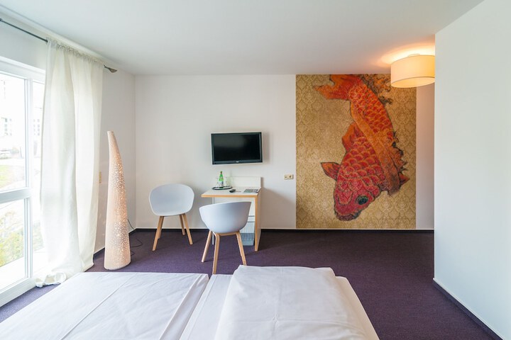 Room 2 of 17