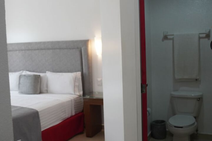 Room 14 of 46