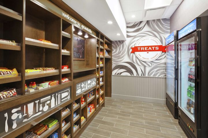 Snack bar