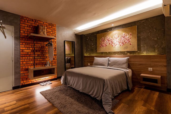 Room 34 of 120