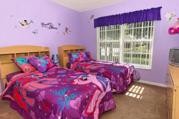 Room 180 of 380