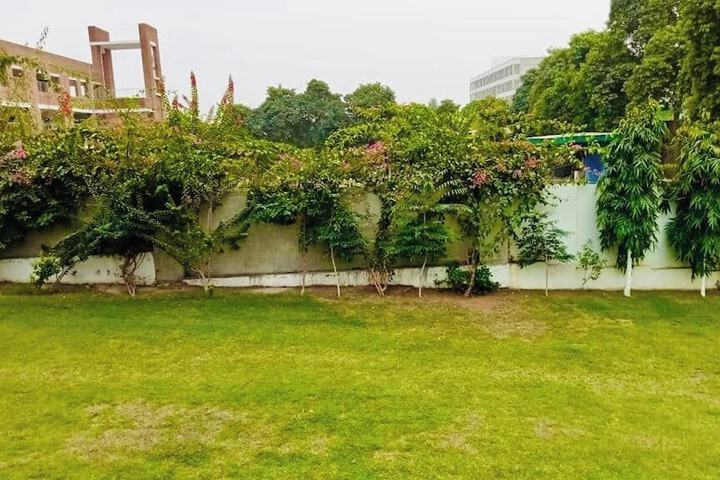 Property Grounds 16 of 26