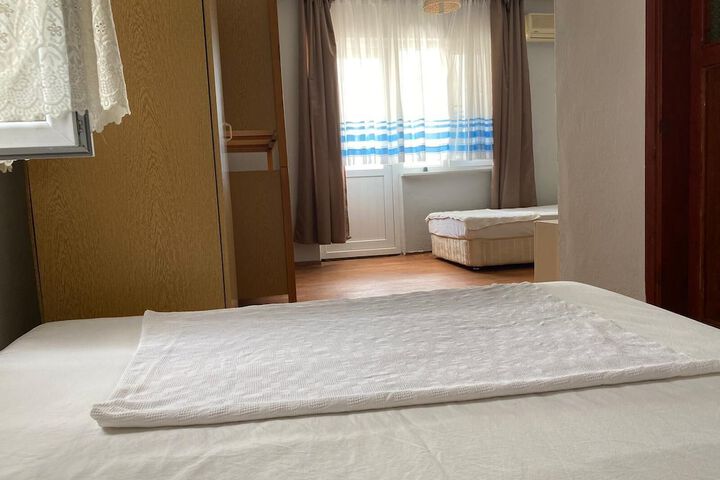 Room 4 of 19