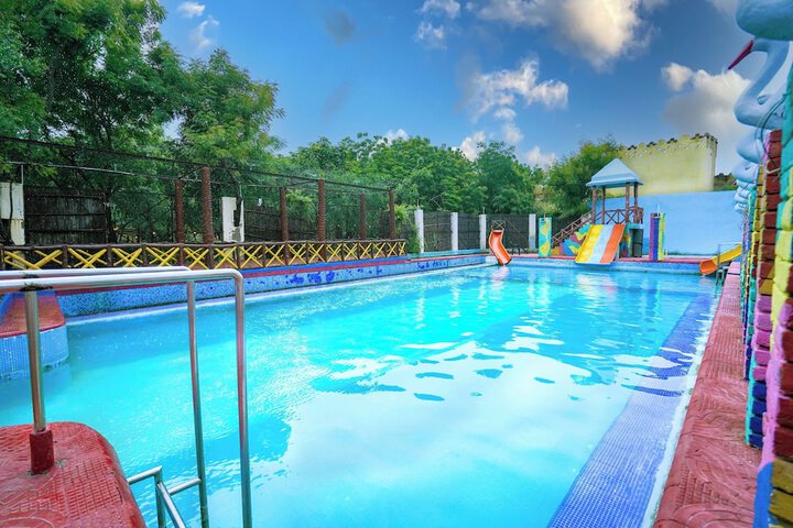 Pool 23 of 47