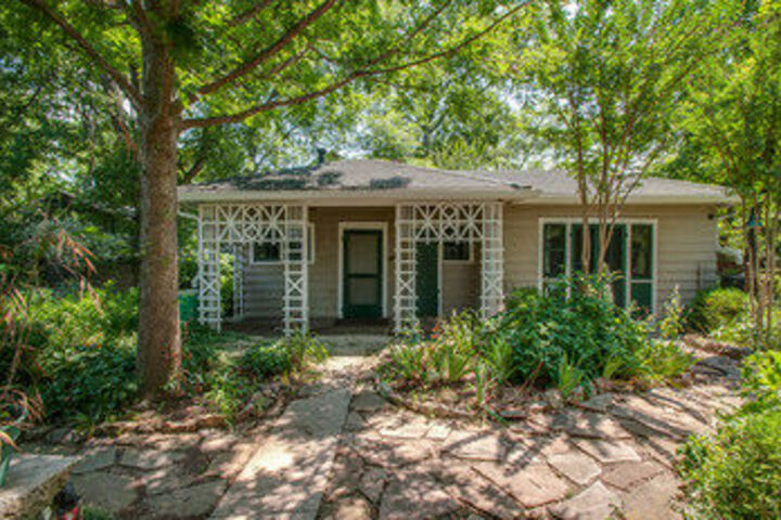 Exterior of Little House Nashville by RedAwning
