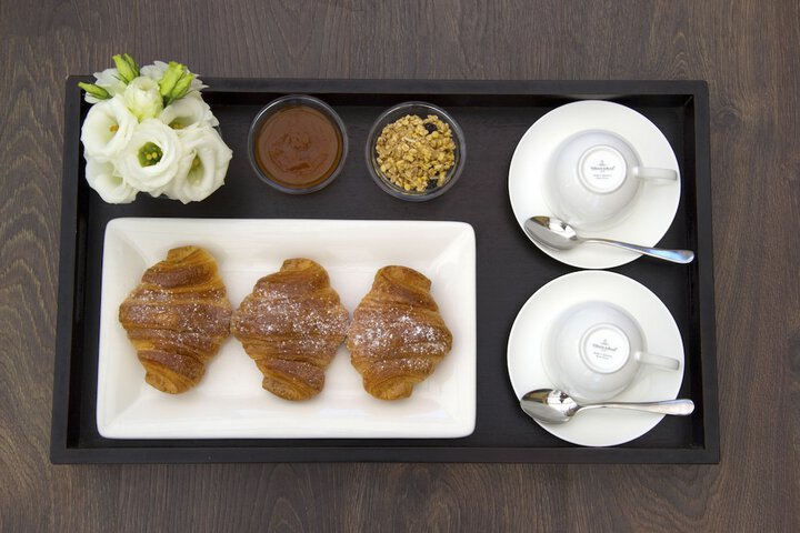 Breakfast/Coffee Service 34 of 46