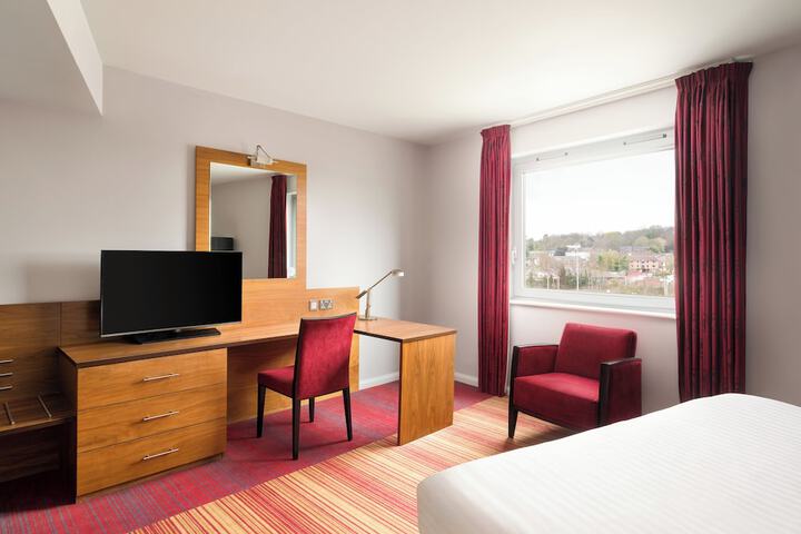 Room 32 of 88