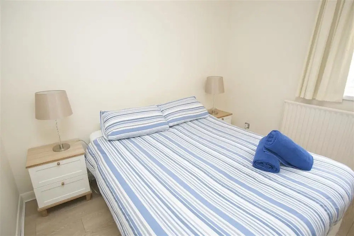 Room 2 of 11