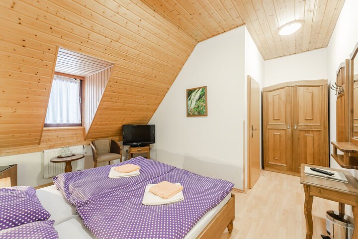 Room 47 of 128