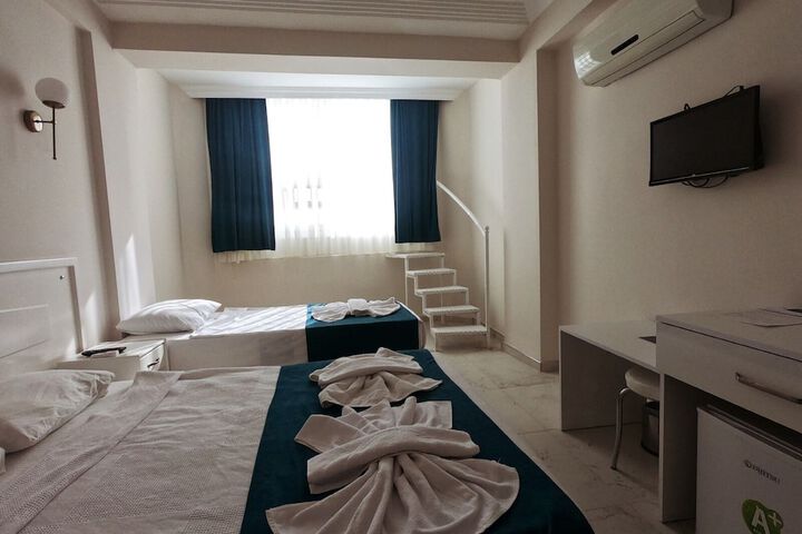 Room 19 of 34